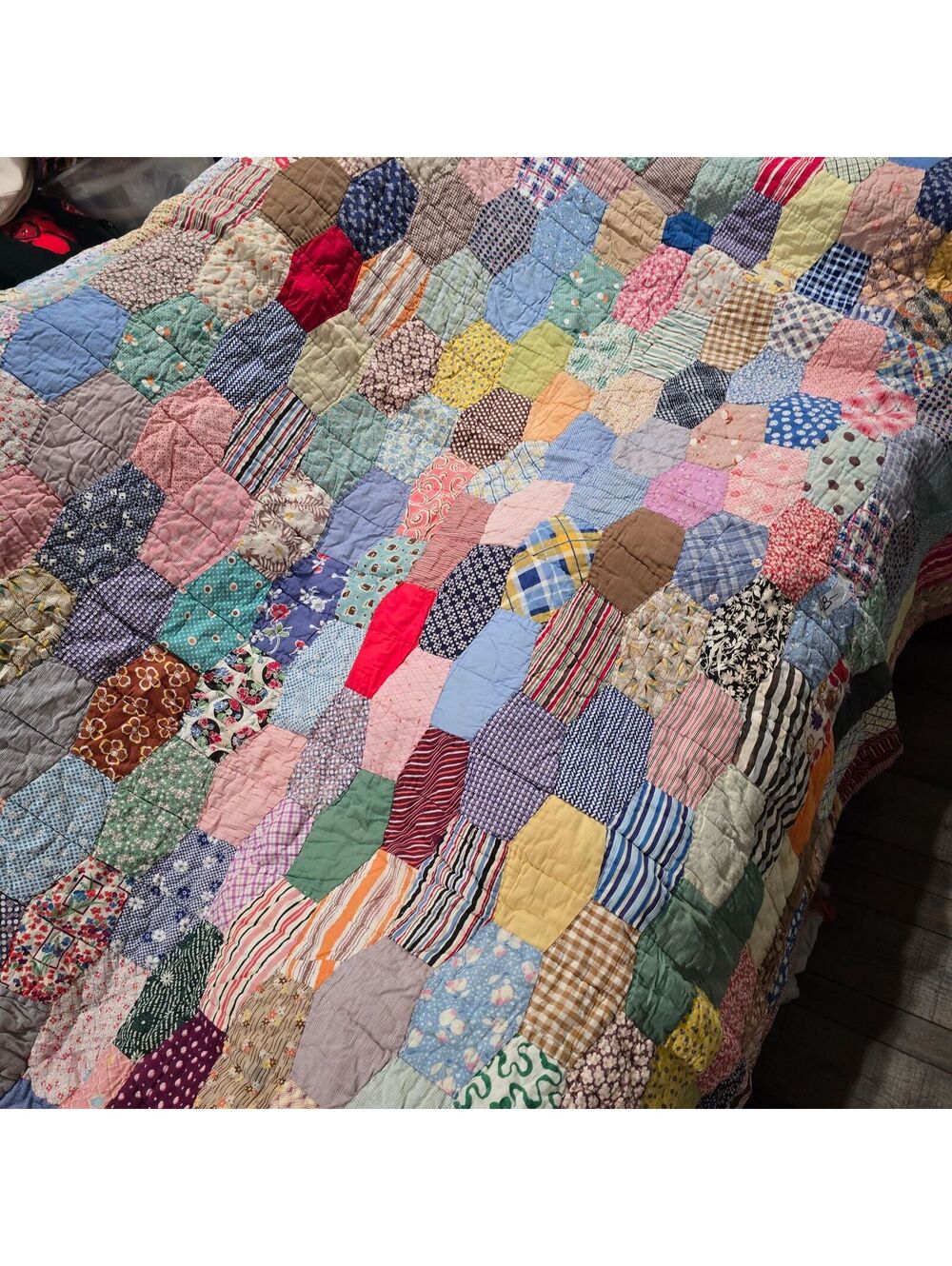 q113 Vintage Handmade hexagon Patchwork Quilt Blanket vintage cotton 82*64